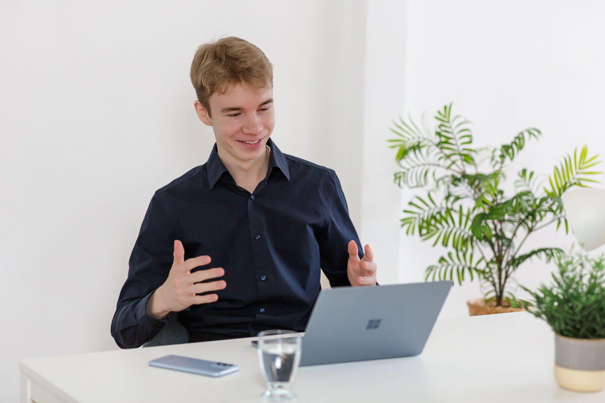 Kundenkommunikation mit Businessfotos zeigen